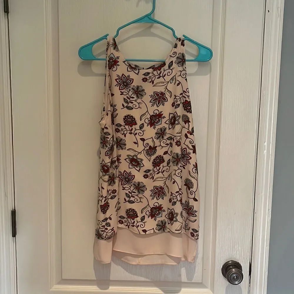 Adorable summer tank blouse size medium